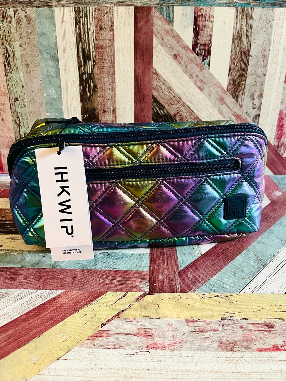 IHKWIP NIB The Carry It All Cosmetic Case Bag Iridescent Twilight RARE Travel